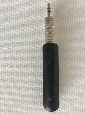 Preowned Black handsfree bluetooth music receiver 3.5mm Audio Receiver Adapter